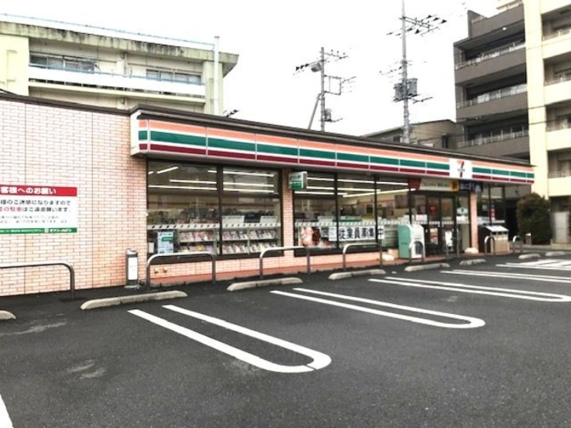 内装24