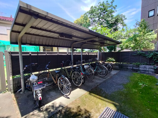 敷地内・建物