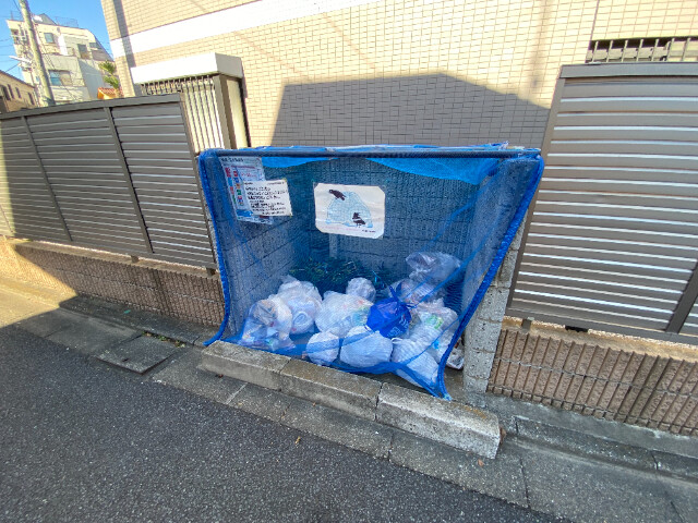 敷地内・建物