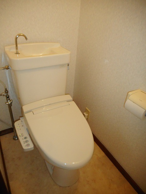 ※掲載の写真は別号室の参考写真です。