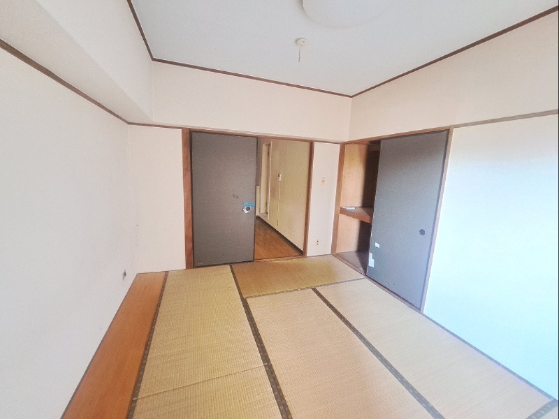 ※掲載の写真は別号室の参考写真です。