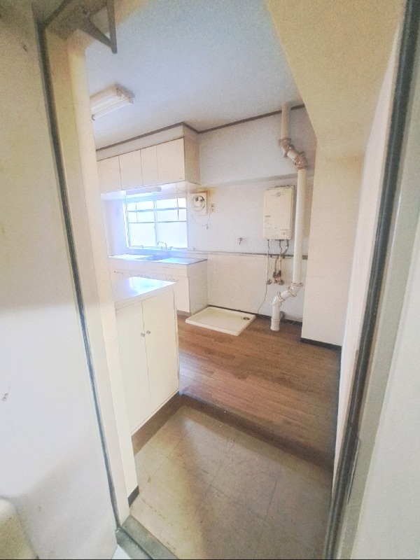 ※掲載の写真は別号室の参考写真です。