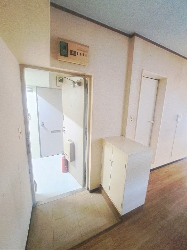 ※掲載の写真は別号室の参考写真です。