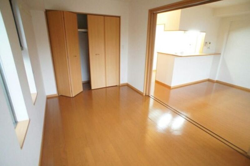 ※掲載写真は別号室の参考写真です。