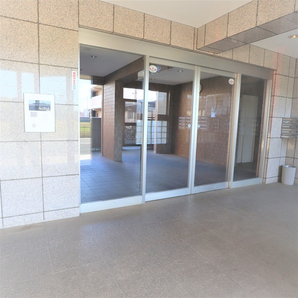 敷地内・建物