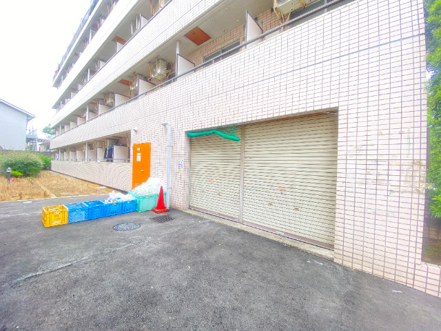 敷地内・建物