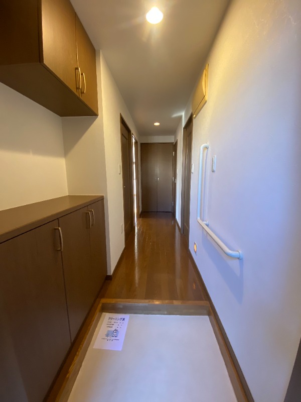 ※同建物他号室の写真です