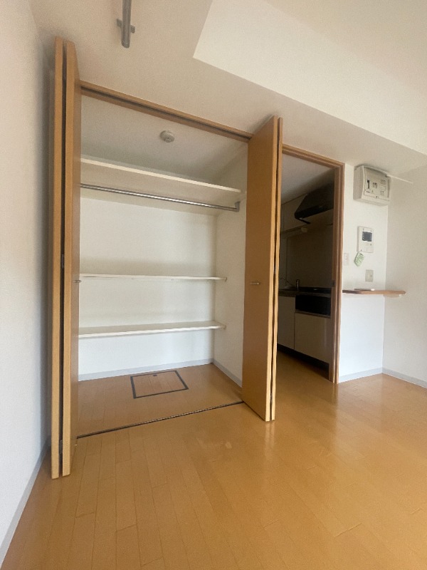 ※別号室の参考写真です。