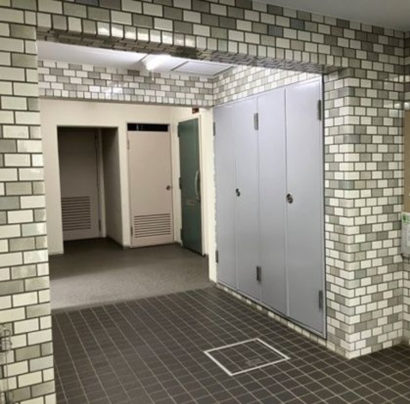 敷地内・建物