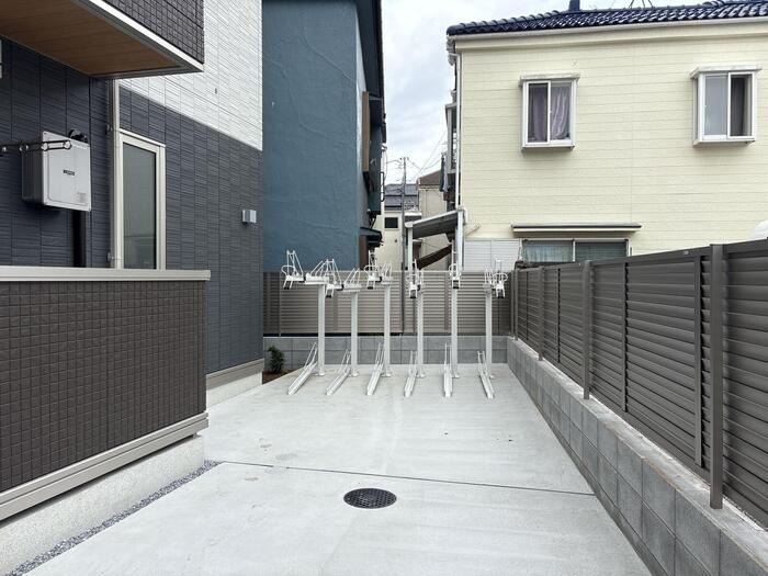 敷地内・建物