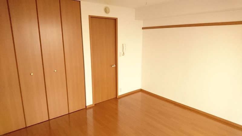 内装10