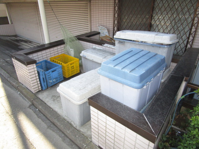 敷地内・建物