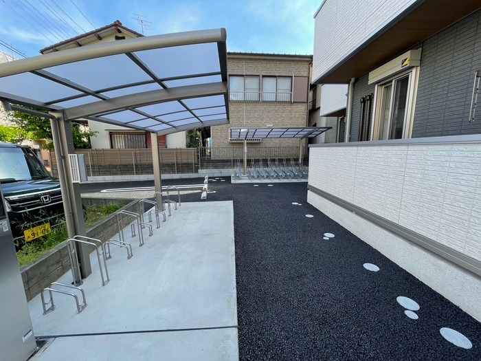 敷地内・建物