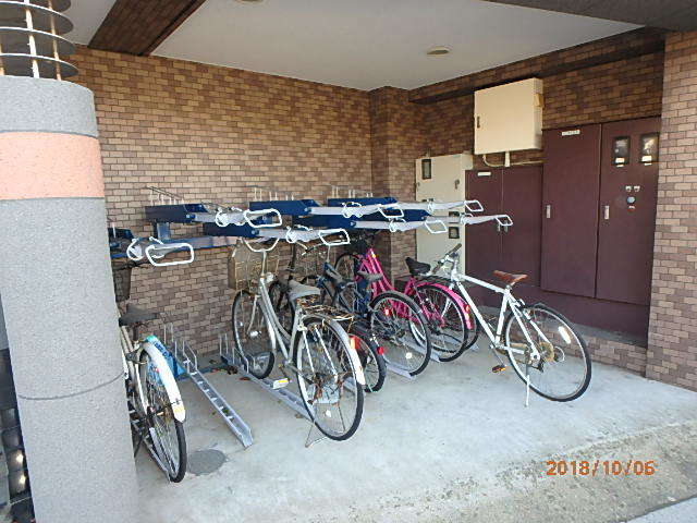 敷地内/建物