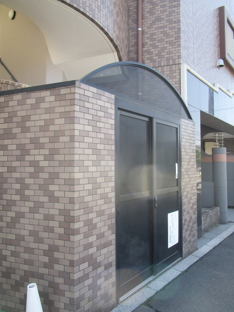 敷地内/建物