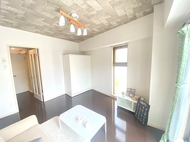 家具によってお部屋の雰囲気が変わりそうですね♪