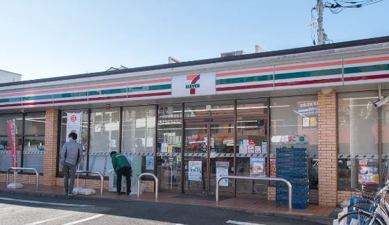 セブンイレブン 世田谷粕谷3丁目店（484m）