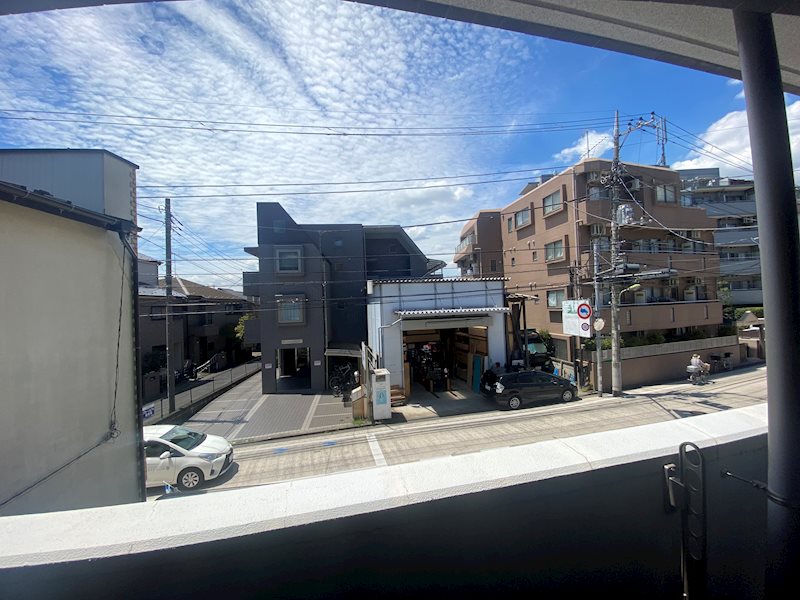 風通しがよく洗濯物もよく乾きそうです！