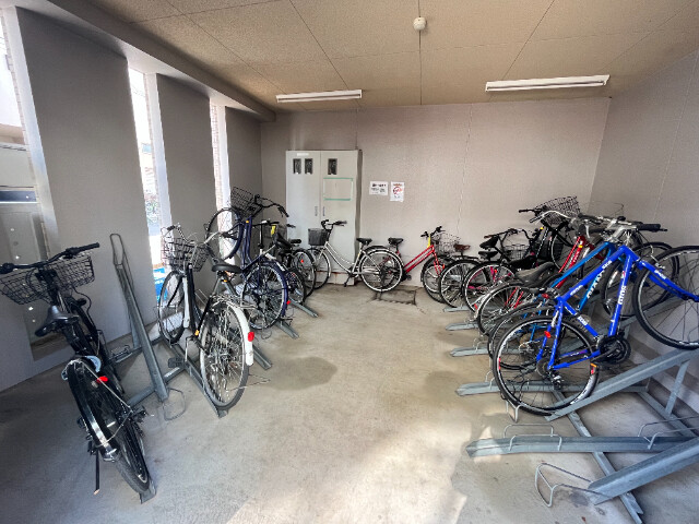 敷地内・建物