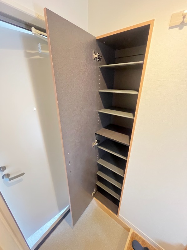 シューズボックス