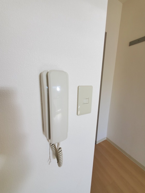 インターホン