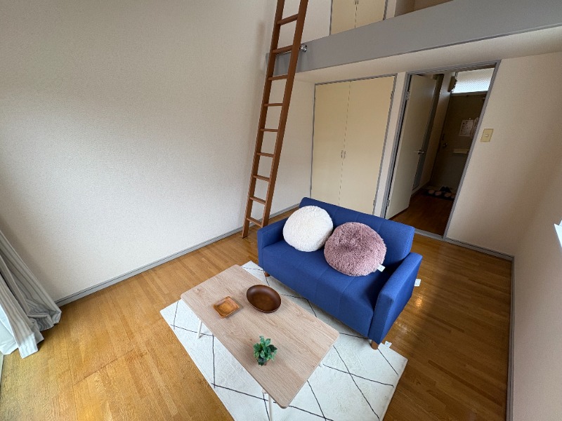 内装19