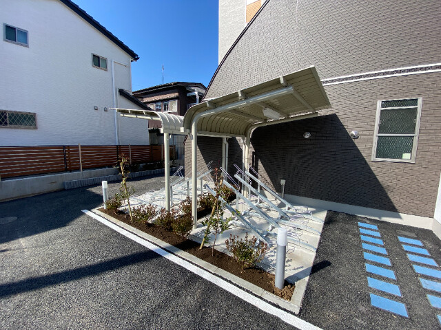 敷地内・建物