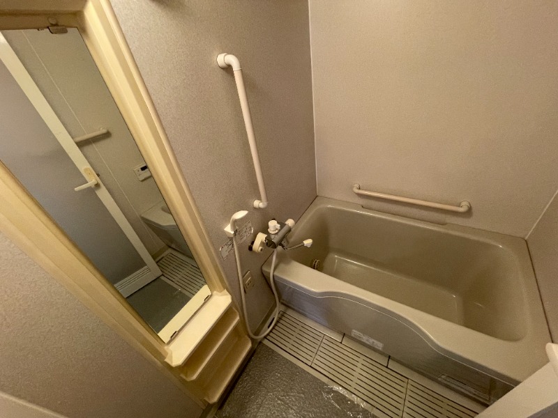 バス