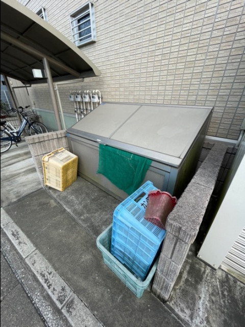 敷地内・建物