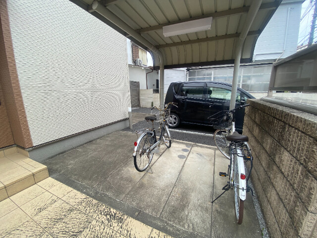 敷地内・建物