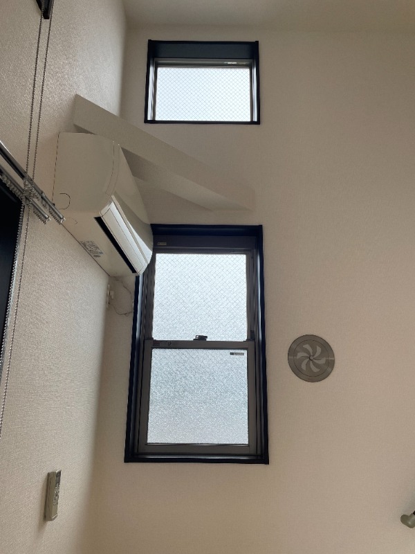 ★角部屋・二面採光★