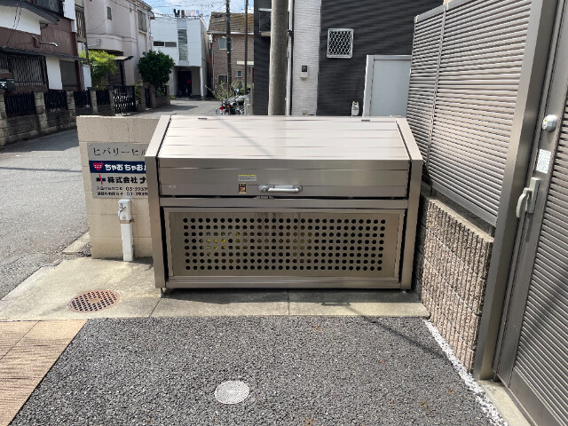 敷地内・建物