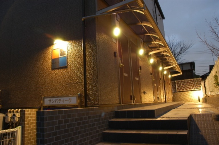 日が落ちるとライトアップされます