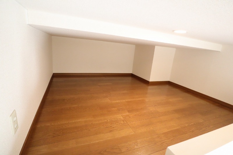 ◇寝室代わりや荷物置場にもできる4.5帖のロフト◇