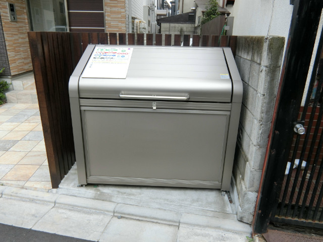 敷地内・建物