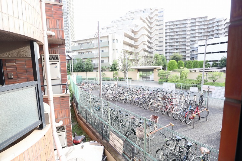 ◇南東向きの明るいバルコニー◇