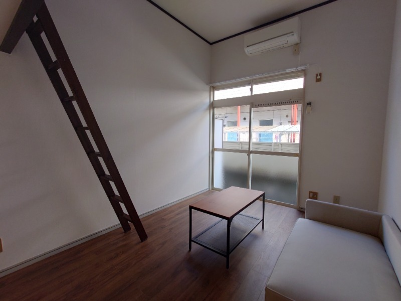 参考写真※画像内の家具架電はCG加工をしています