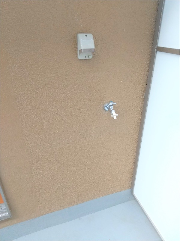 室外洗濯機置き場