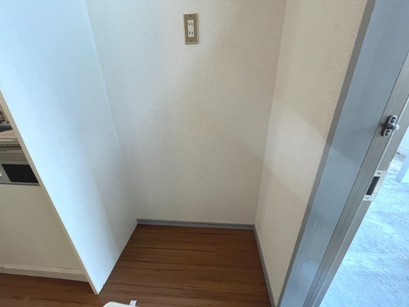 冷蔵庫置き場