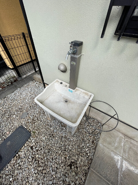 敷地内・建物