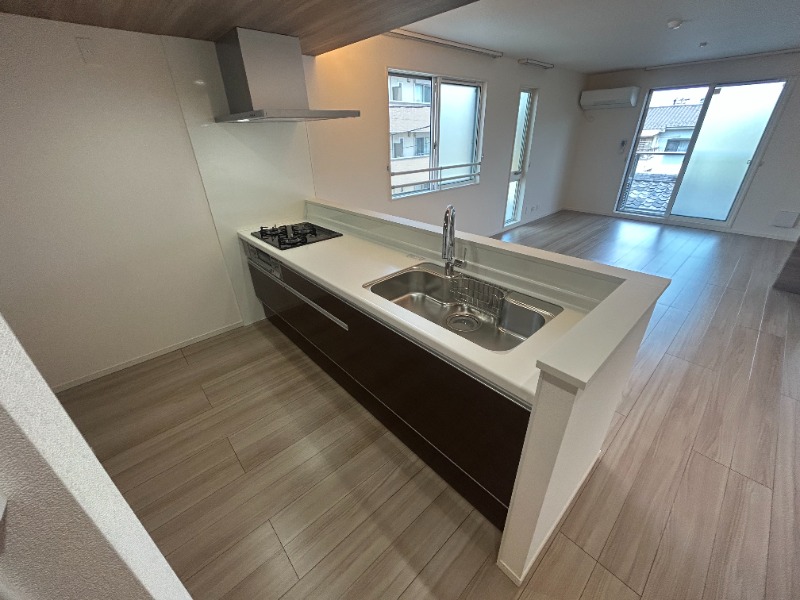 システムキッチン3口コンロ