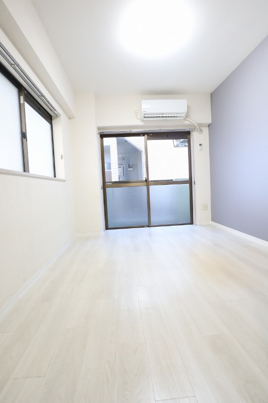 ◇バルコニーから光が入る6.0畳の明るいお部屋◇