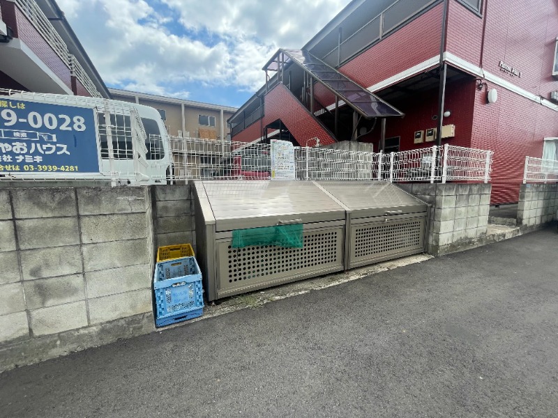 敷地内・建物
