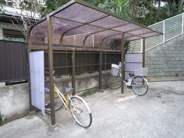 屋根付駐輪場です☆