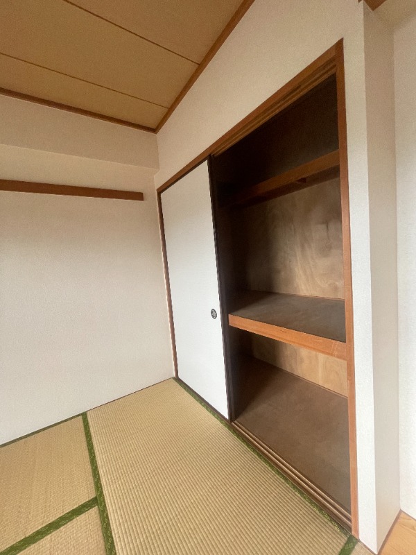 内装14