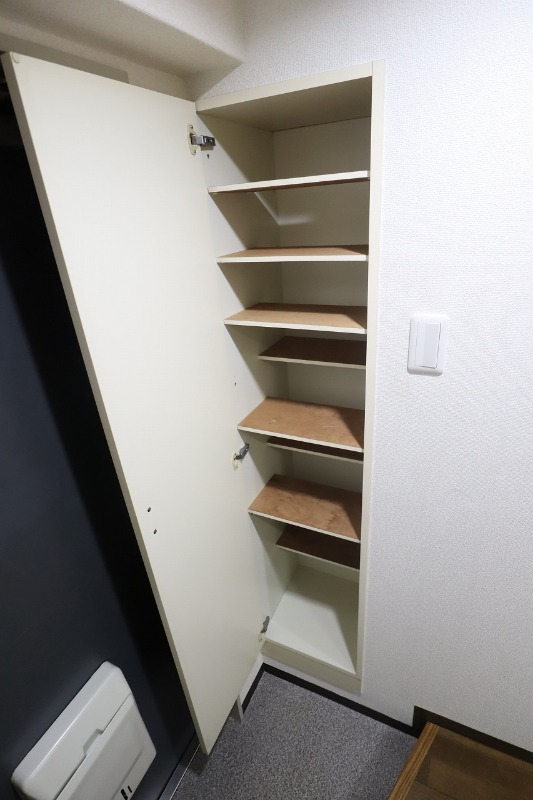 ◇便利なハイタイプのシューズボックスあり◇