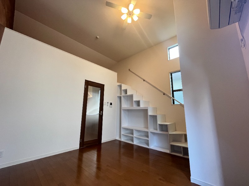 別号室写真となります。